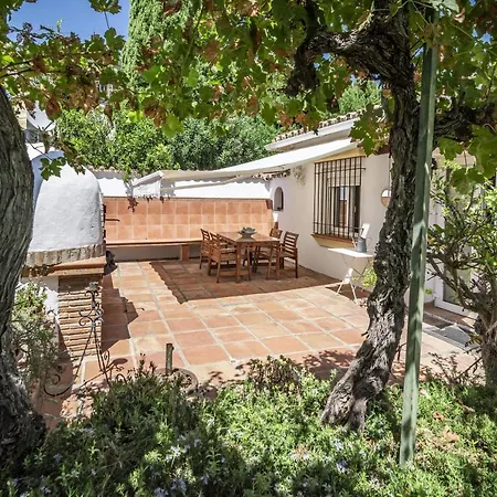 Fj- Finca With Private Pool, Families Only Villa *